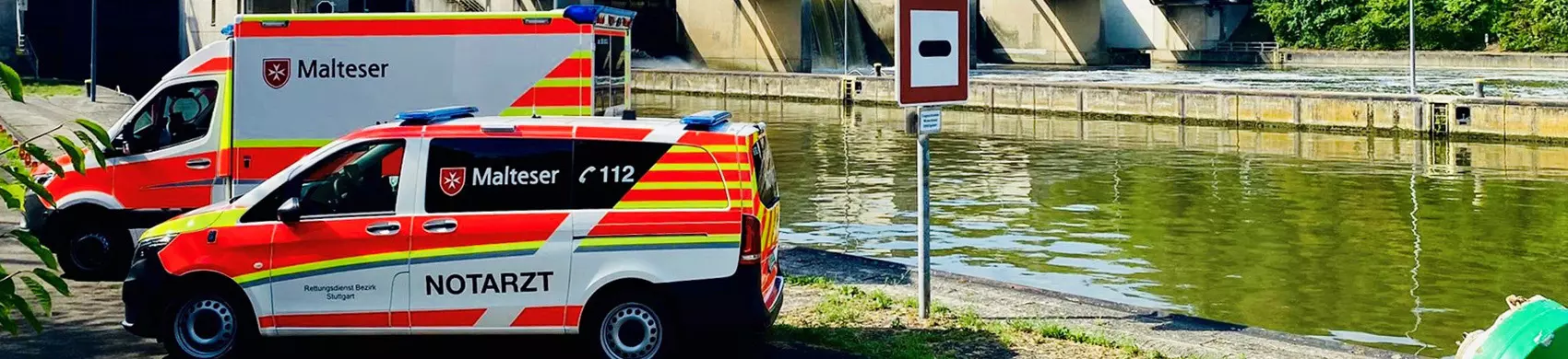 Notarzteinsatzfahrzeug und Rettungswagen des Malteser Rettungsdienst Bezirk Stuttgart 